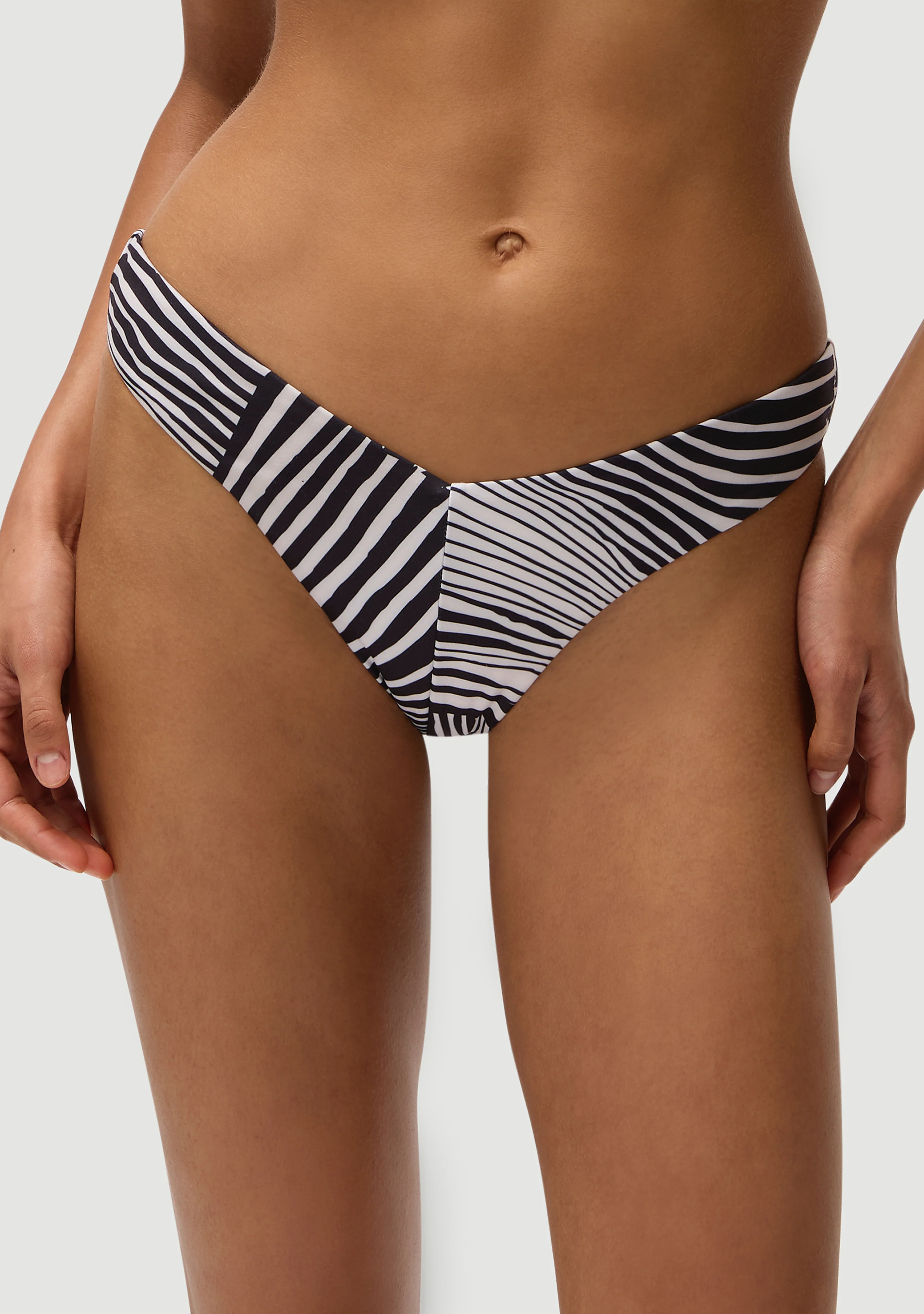 Chad Bottom | Zebra - Image 4